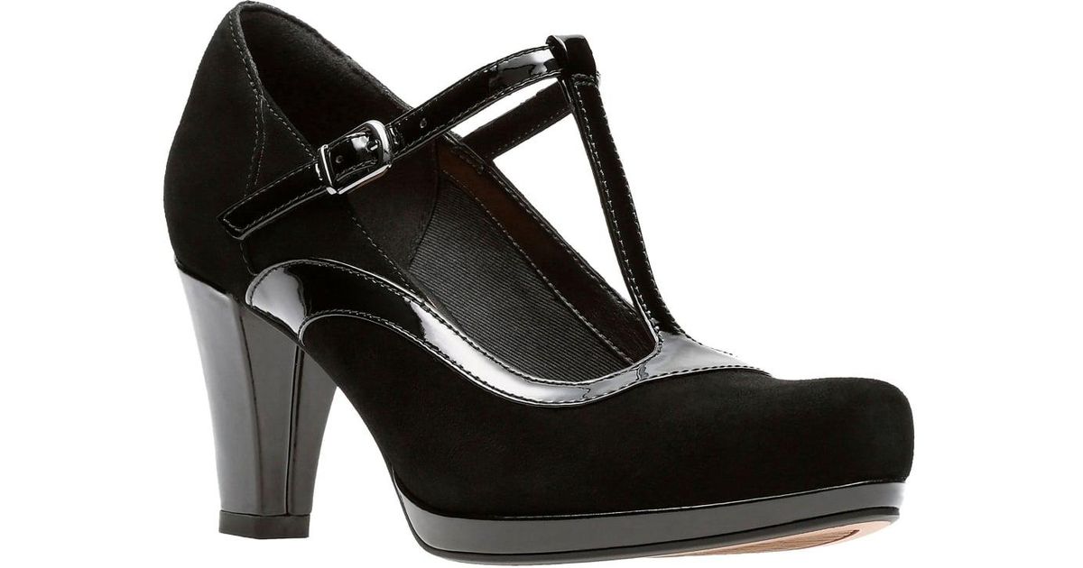 Clarks Leather Chorus Pitch Womens T-bar Wide Court Shoes in Black | Lyst  Australia