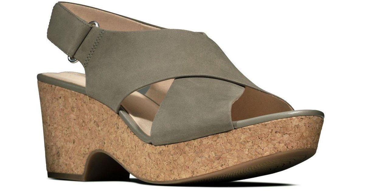 Clarks maritsa lara clearance platform sandal