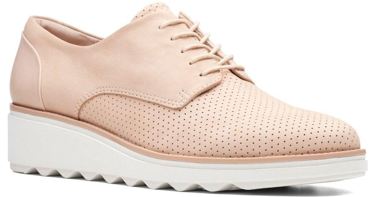 clarks women's wedge heels