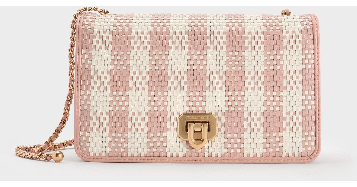 CHARLES & KEITH◆Alessia チェッカー パールチェーンウォレット Light Pink Alessia Checkered Pearl-Embellished Wallet On