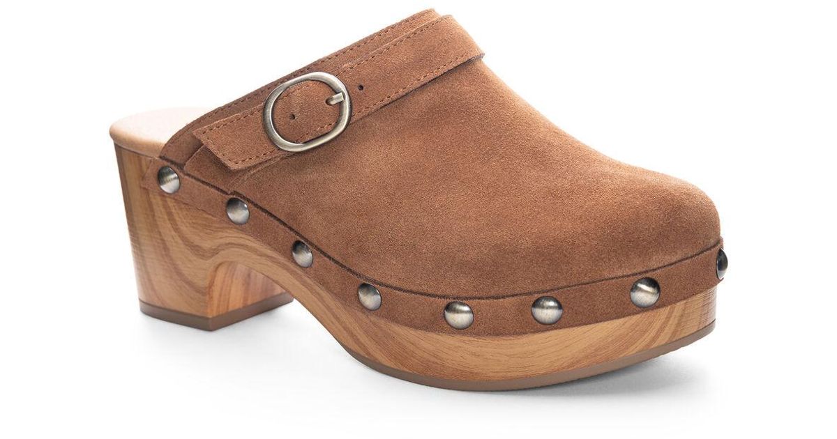 Chinese Laundry Suede Cindy Casual Clog in Tan (Natural) Lyst