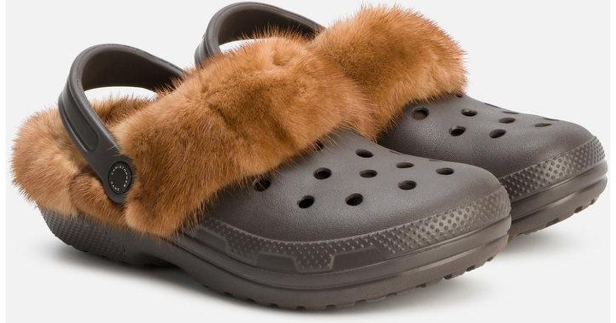 tan crocs with fur