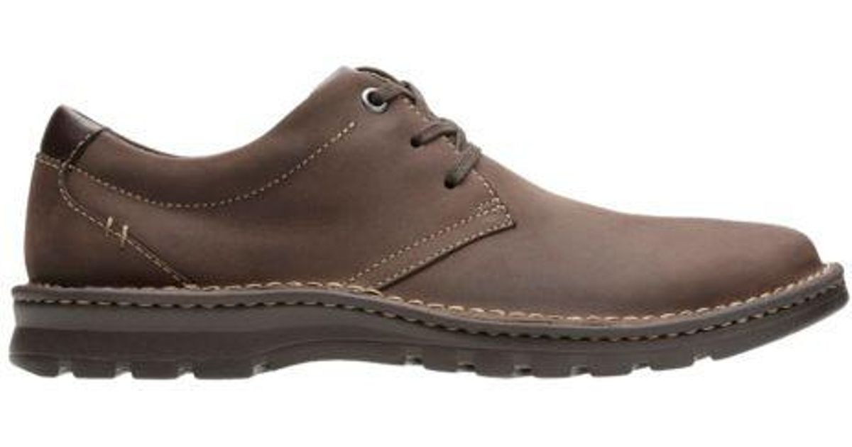 clarks vanek plain brown