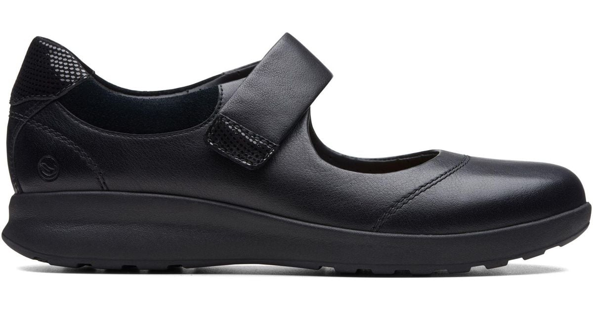 un adorn strap clarks