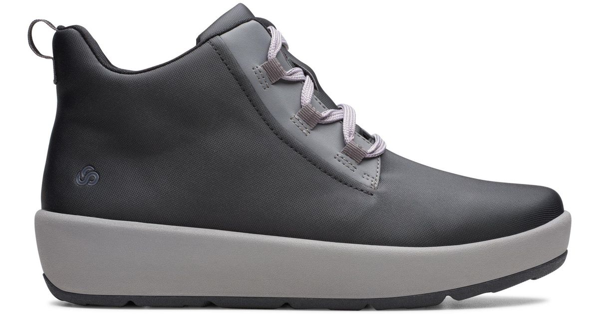 clarks step north mid