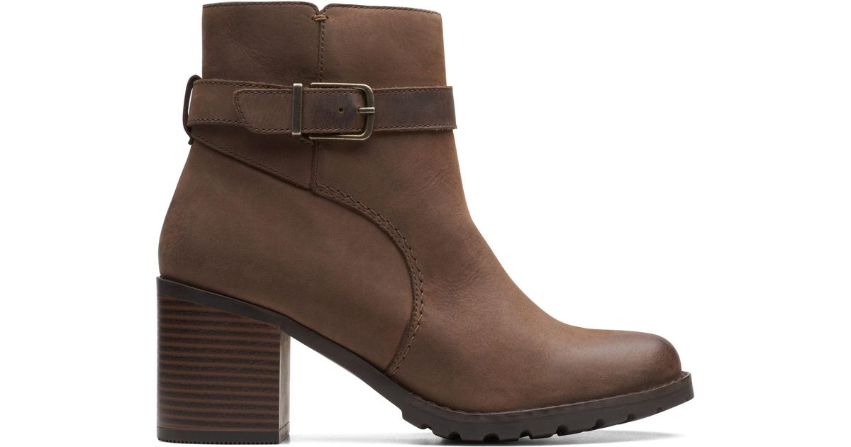 clarkwell hall taupe nubuck