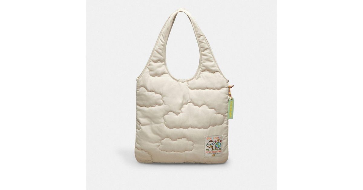 COACH Topia Loop Flat Tote With Cloud Quilting in Natural | Lyst