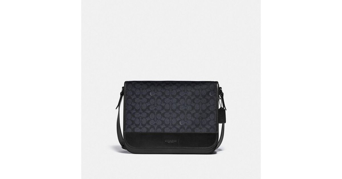 Metropolitan slim messenger store in signature canvas