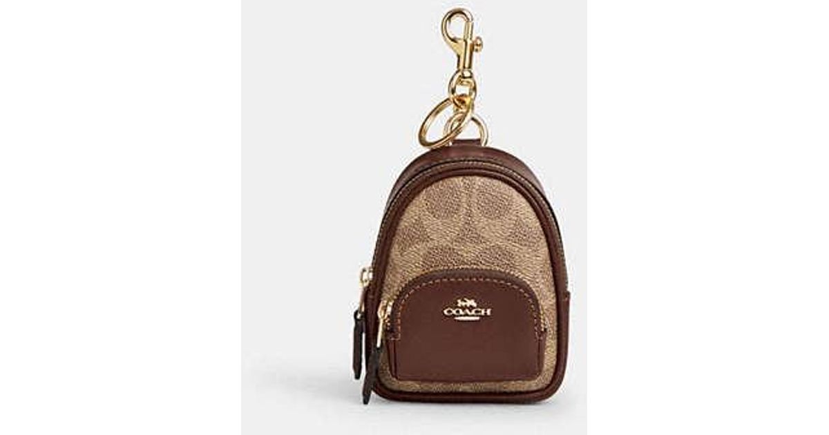 COACH】 バックパック型チャーム Mini Court Bag Charm COACH® Outlet | Mini Court Backpack Bag Charm In Signature