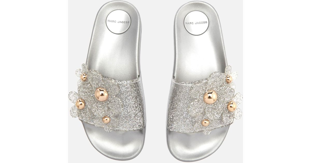 marc jacobs daisy aqua slides