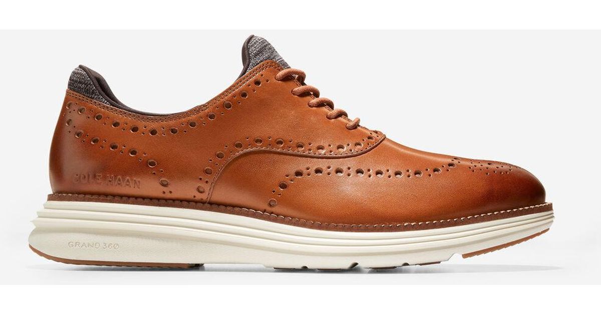 Ultra Wingtip Oxford in Brown for Men 