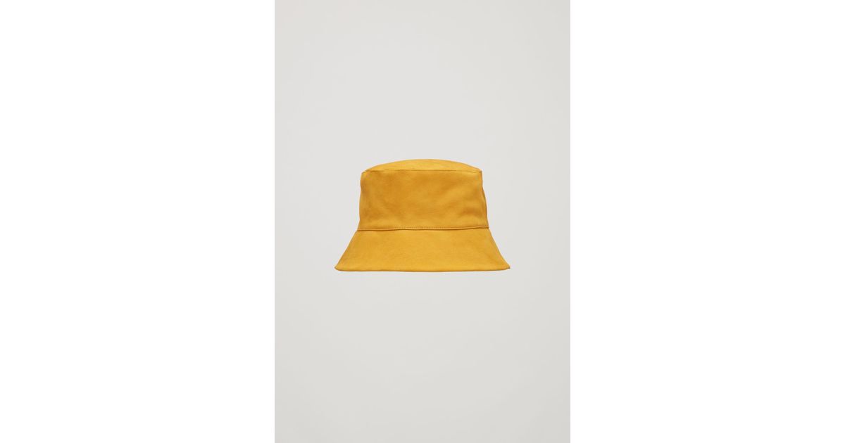 COS Nubuck Leather Bucket Hat in Yellow 