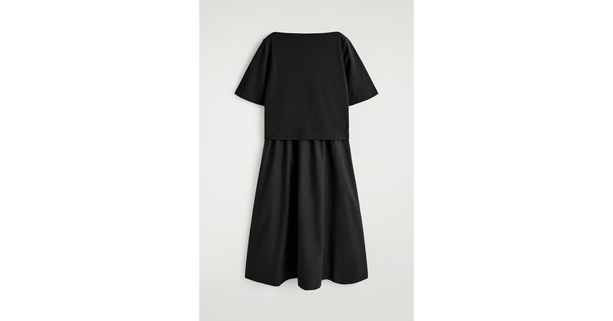 cos contrast panel midi dress CONTRAST-PANEL BOAT-NECK MIDI DRESS - BURGUNDY