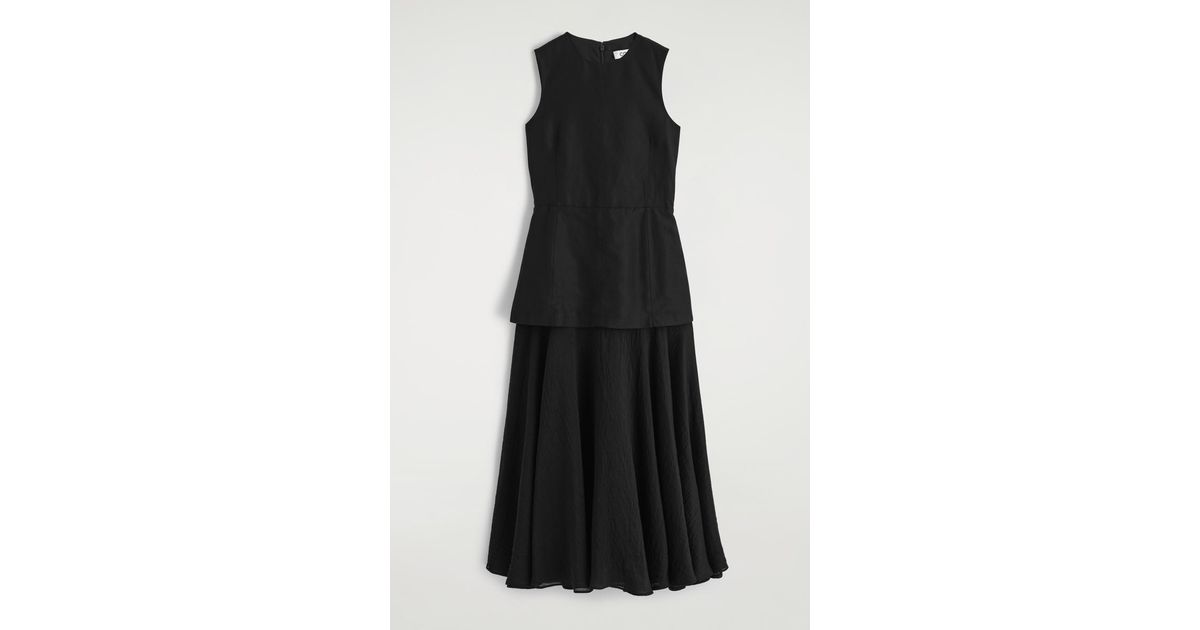 black tulle layered dress Black Tiered Pleated Tulle Long Dress With Lace V-Neck Bustier main image 0