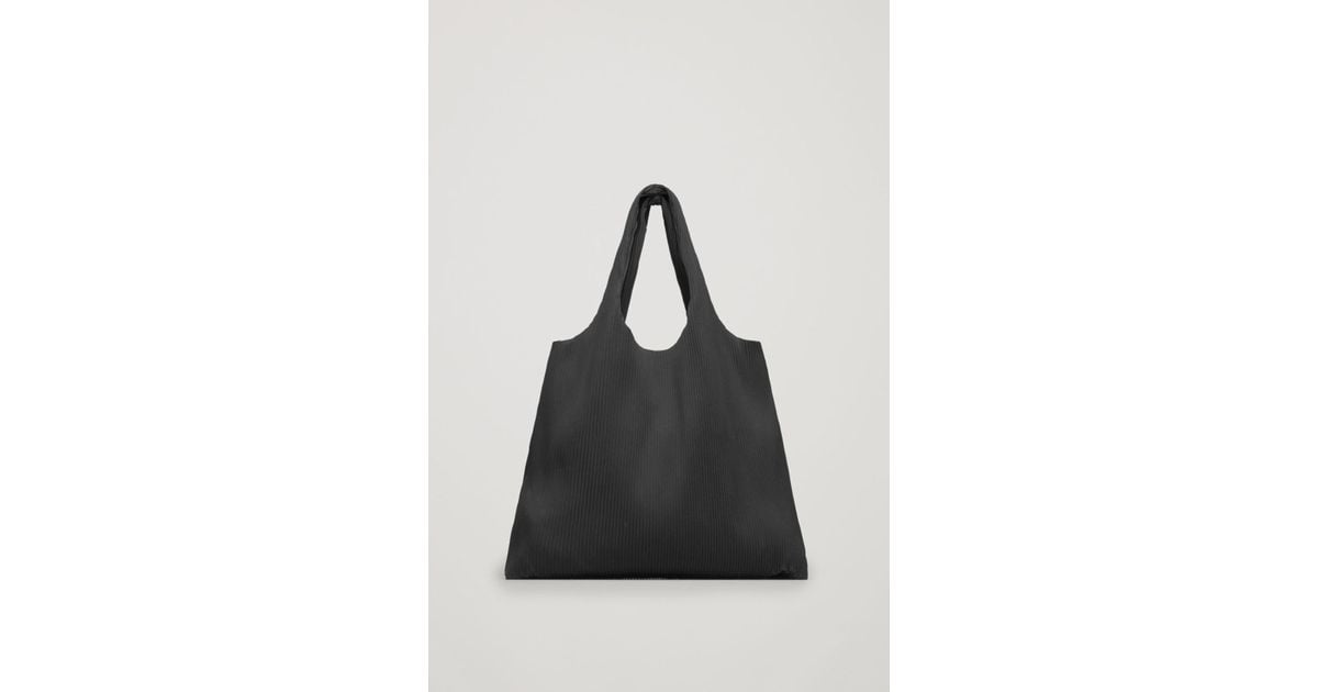 COS Pleated Fabric Shopper in Black | Lyst