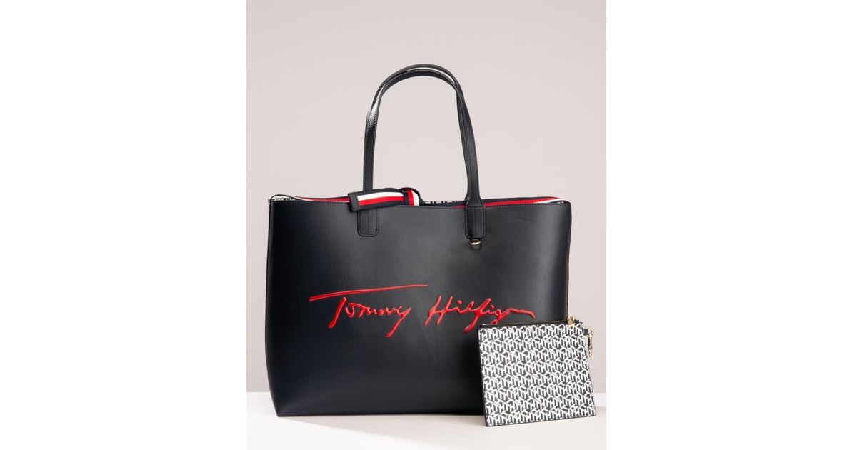 Tommy Hilfiger Iconic Signature Logo Tote Bag in Blue | Lyst Australia