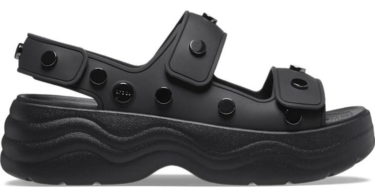 Crocs™ Skyline Studded Sandal in Black | Lyst