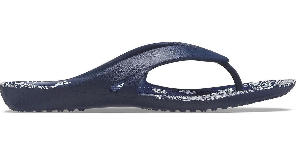 Crocs Kadee Ii Bandana Print Flip in Blue Lyst
