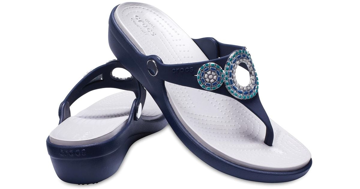 crocs sanrah diamante wedge flip