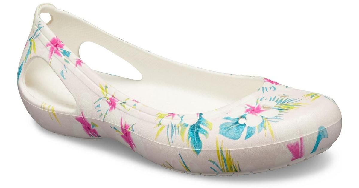 Crocs™ Kadee Seasonal Graphic Flat in Tropical Floral/White (White) | Lyst
