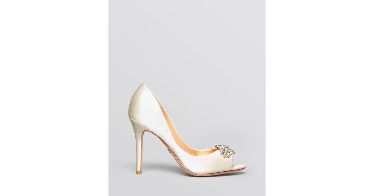 badgley mischka open toe