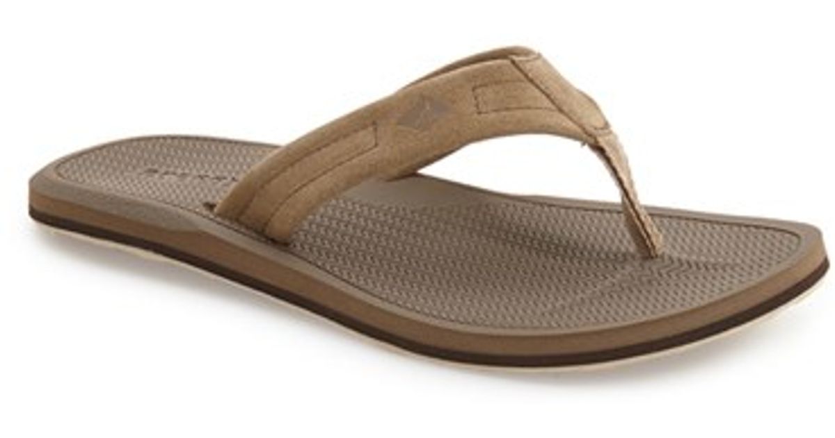 sperrys flip flops