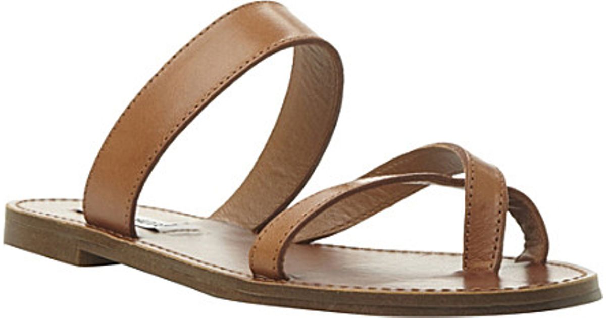 steve madden darnell flat sandal