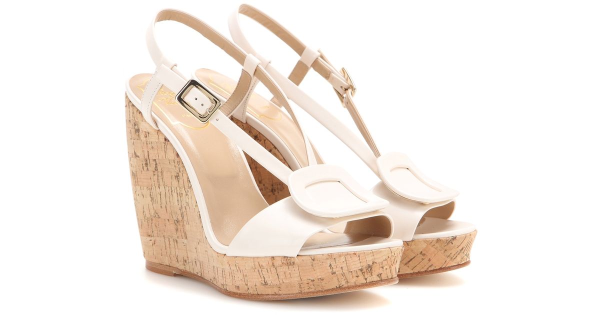 Roger Vivier Leather and Cork Wedge Sandals in White - Lyst