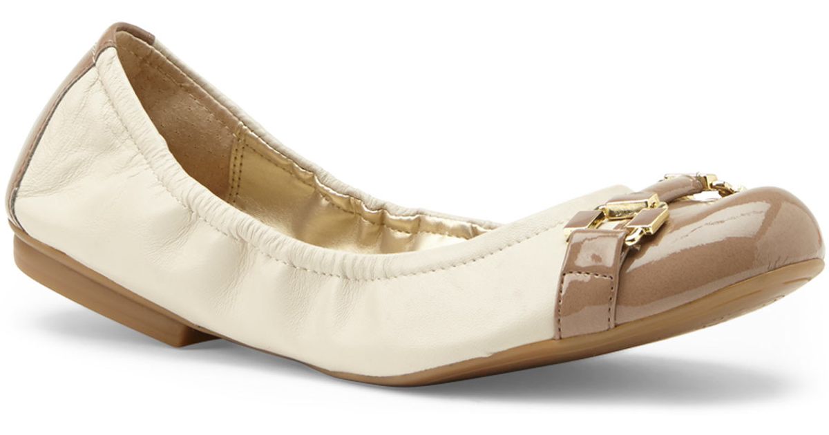 tahari flats