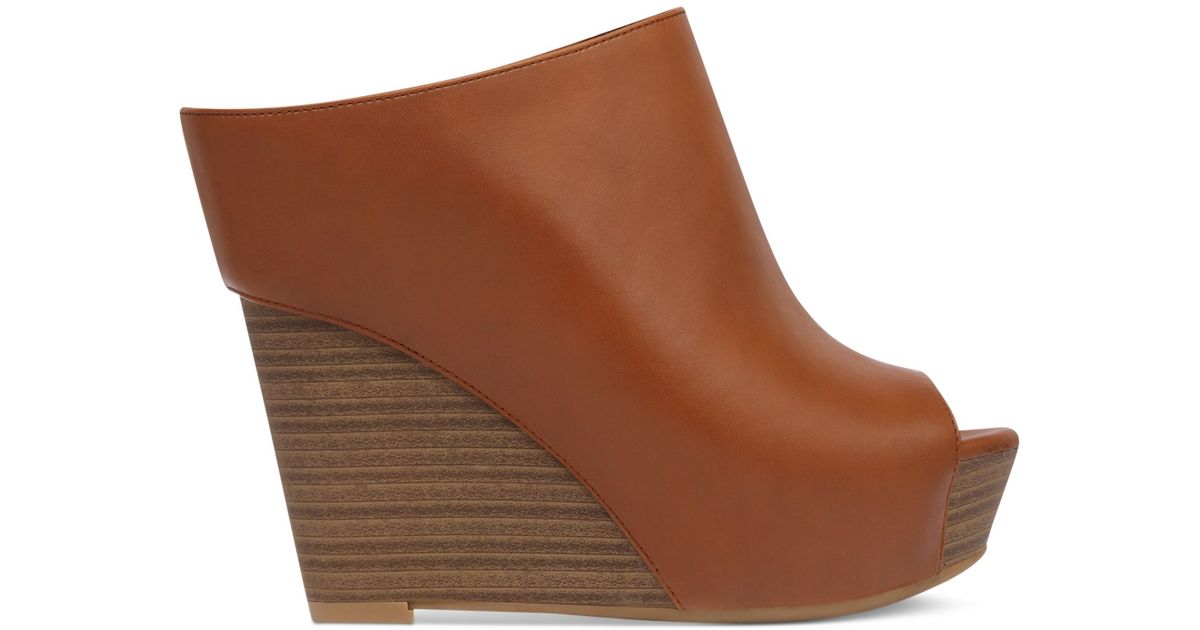 jessica simpson platform mules