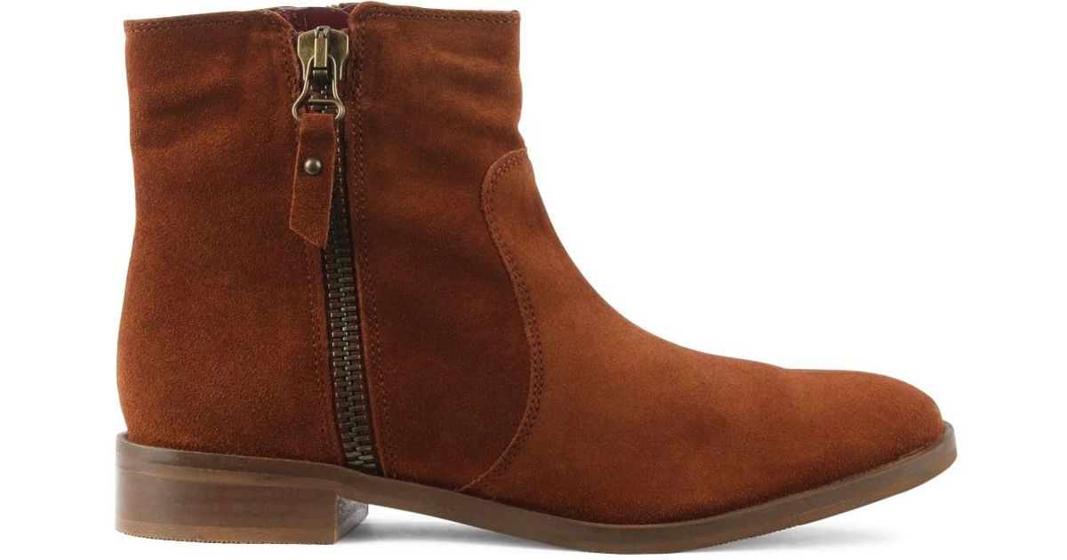 moda in pelle tan ankle boots