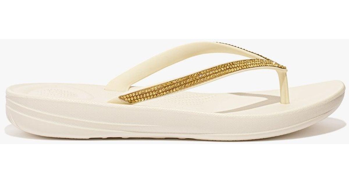Fitflop Rubber Iqushion Sparkle Cream Flip Flops in Natural | Lyst
