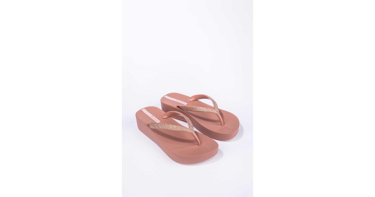 Mesh shop flip flops