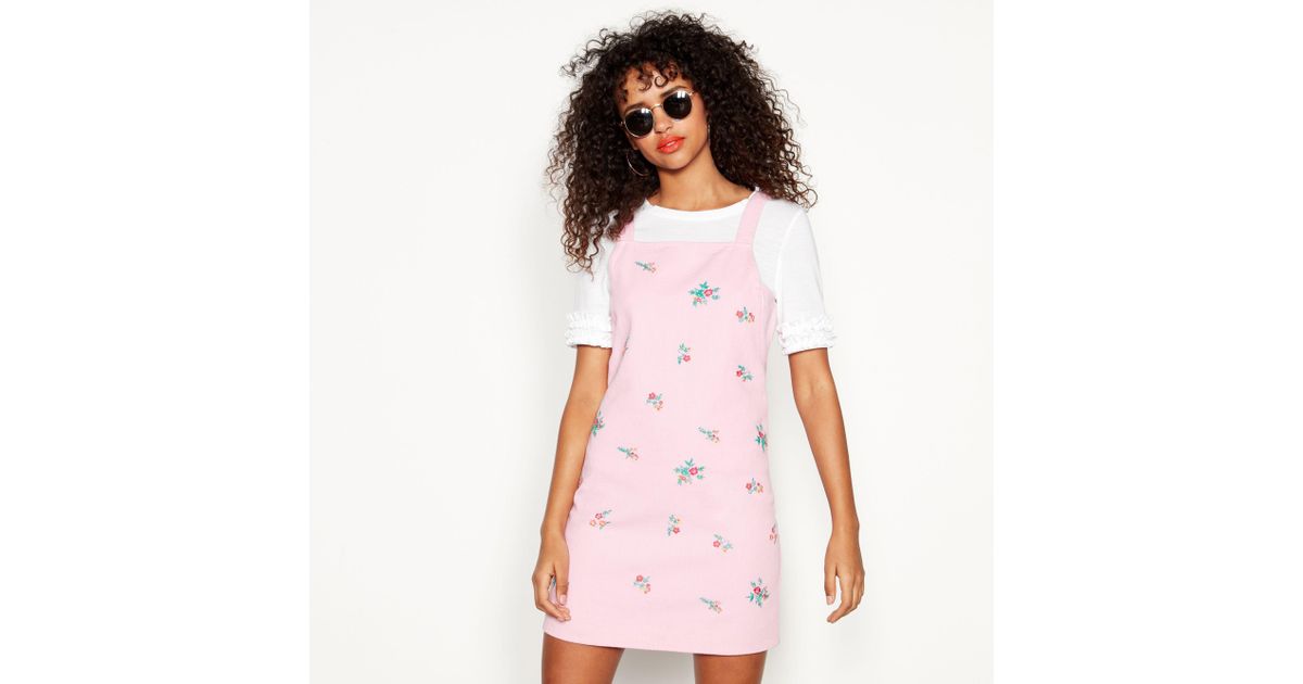 red herring pinafore
