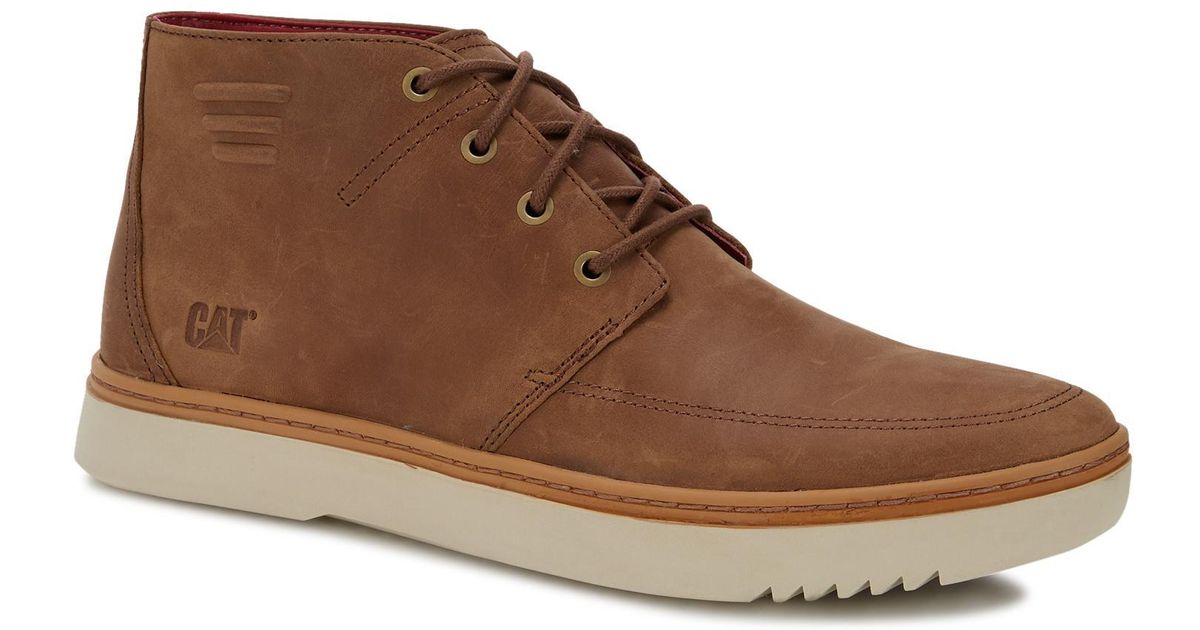 cat sixpoint chukka boot