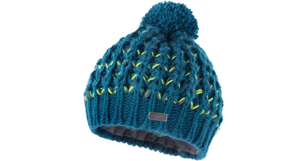 regatta bobble hat