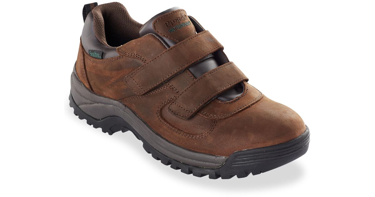 propet cliff walker low