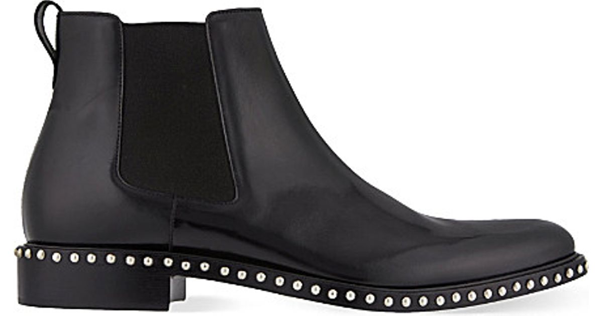 stud trim chelsea boots