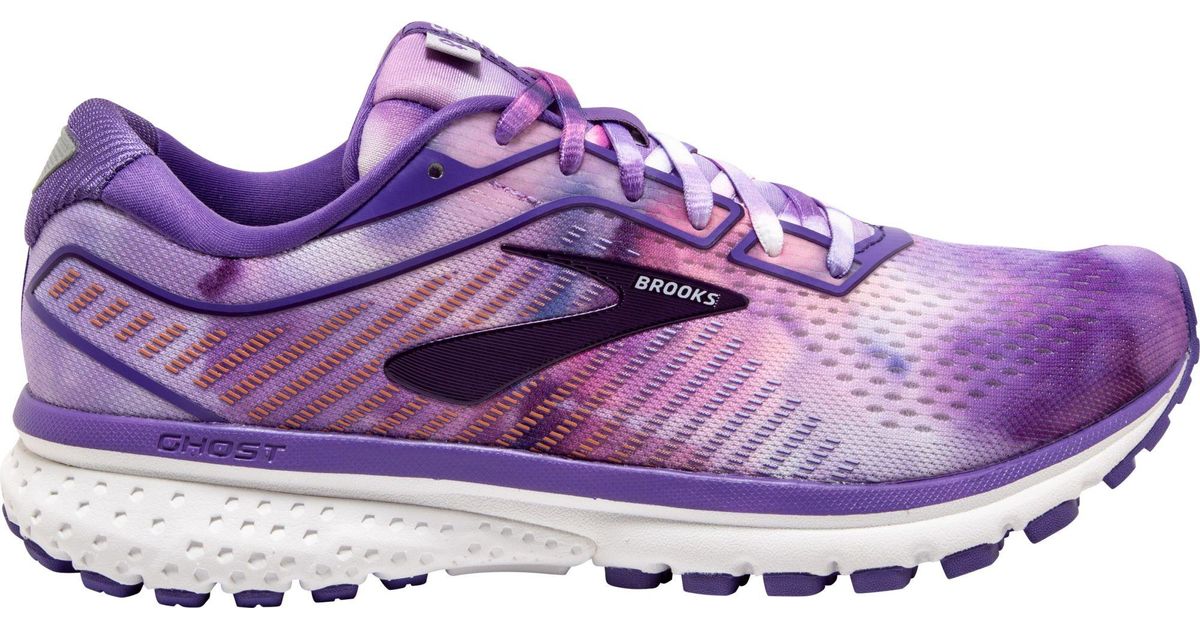 purple running trainers
