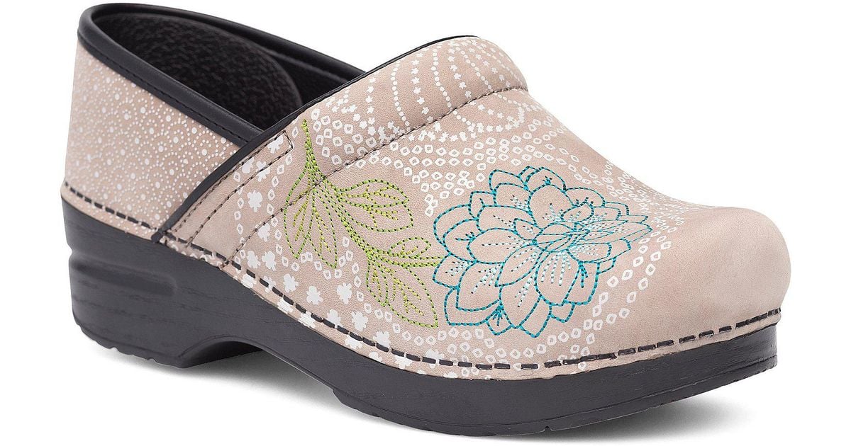 dansko embroidered pro