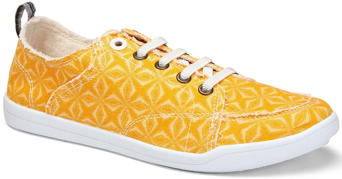 pismo vionic sneaker
