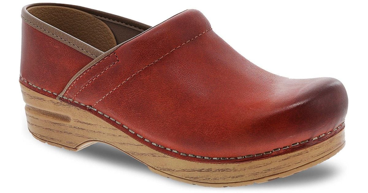 dansko bullhide clogs