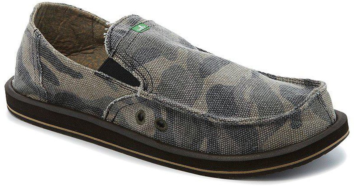 sanuk camo shoes