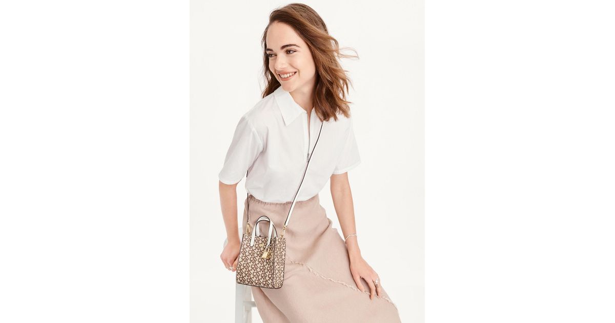 plain black tote handbag