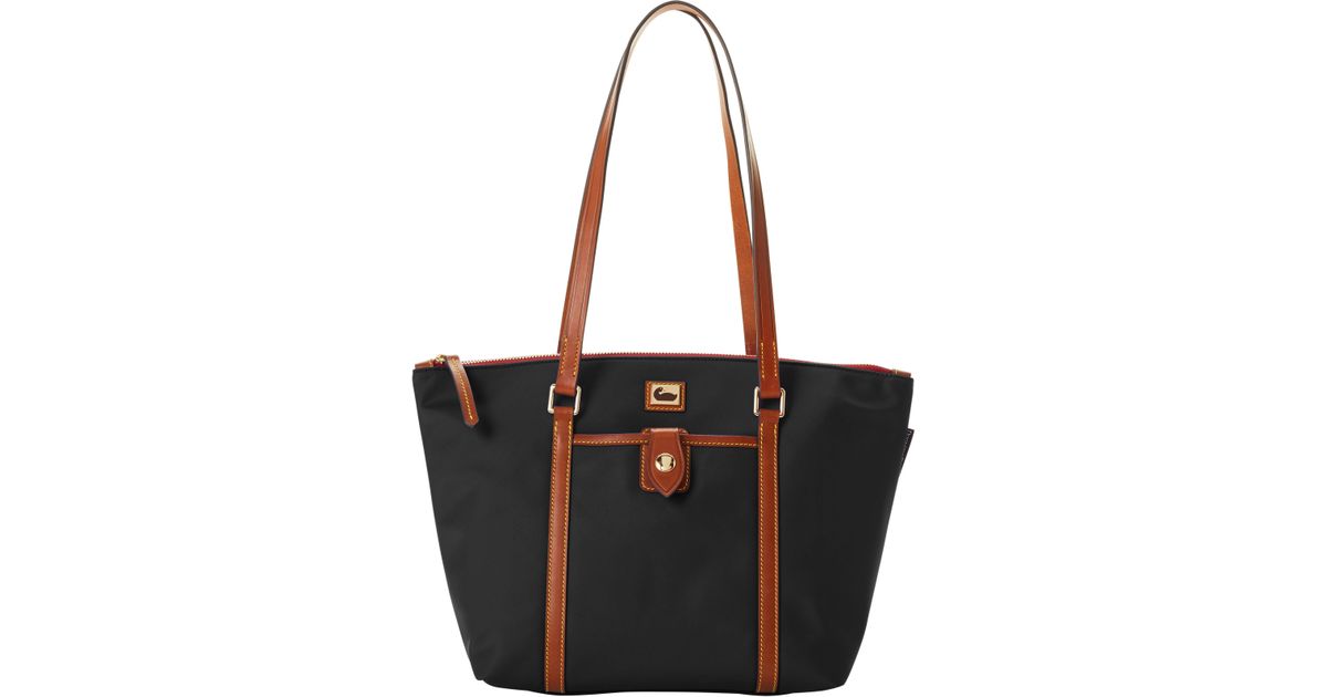 Dooney & Bourke Synthetic Wayfarer Zip Tote in Black Lyst