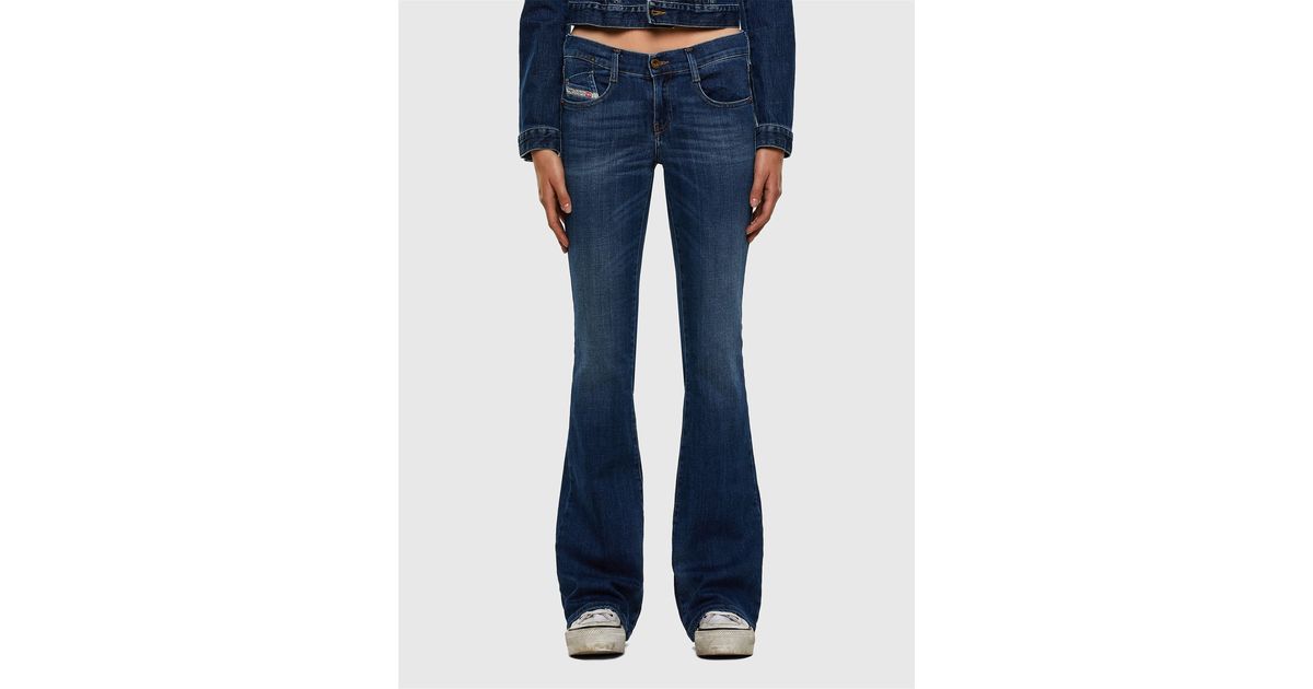 Jeans con vestibilità bootcut, vita bassa, in denim stretch, zip-fly di  DIESEL in Blu - Lyst