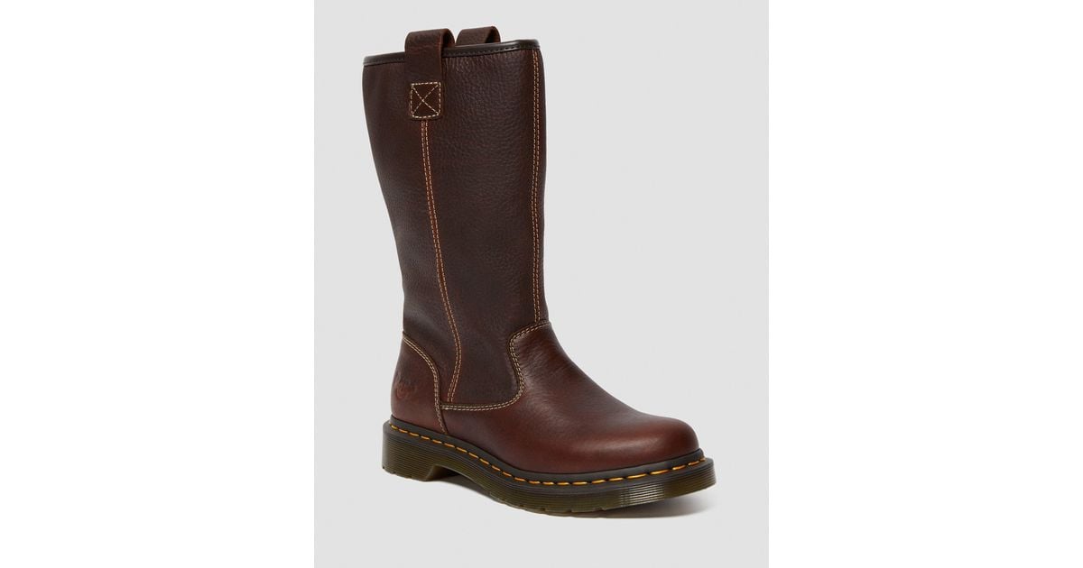 Doc marten pull hotsell on boots womens