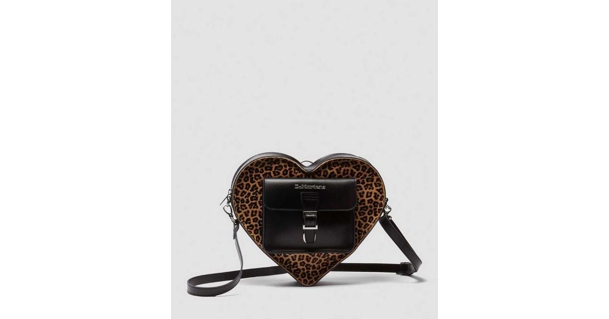 Martens Herzförmige Leopard Hair-On Kiev Ledertasche in