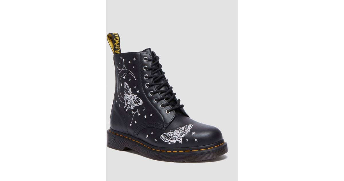 Cuir souple boots 1460 celestial moth à broderies et à lacets Dr