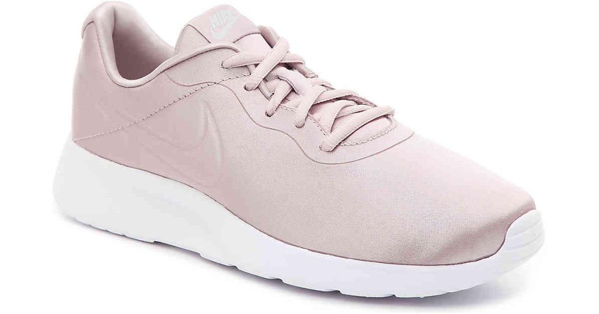 nike tanjun satin